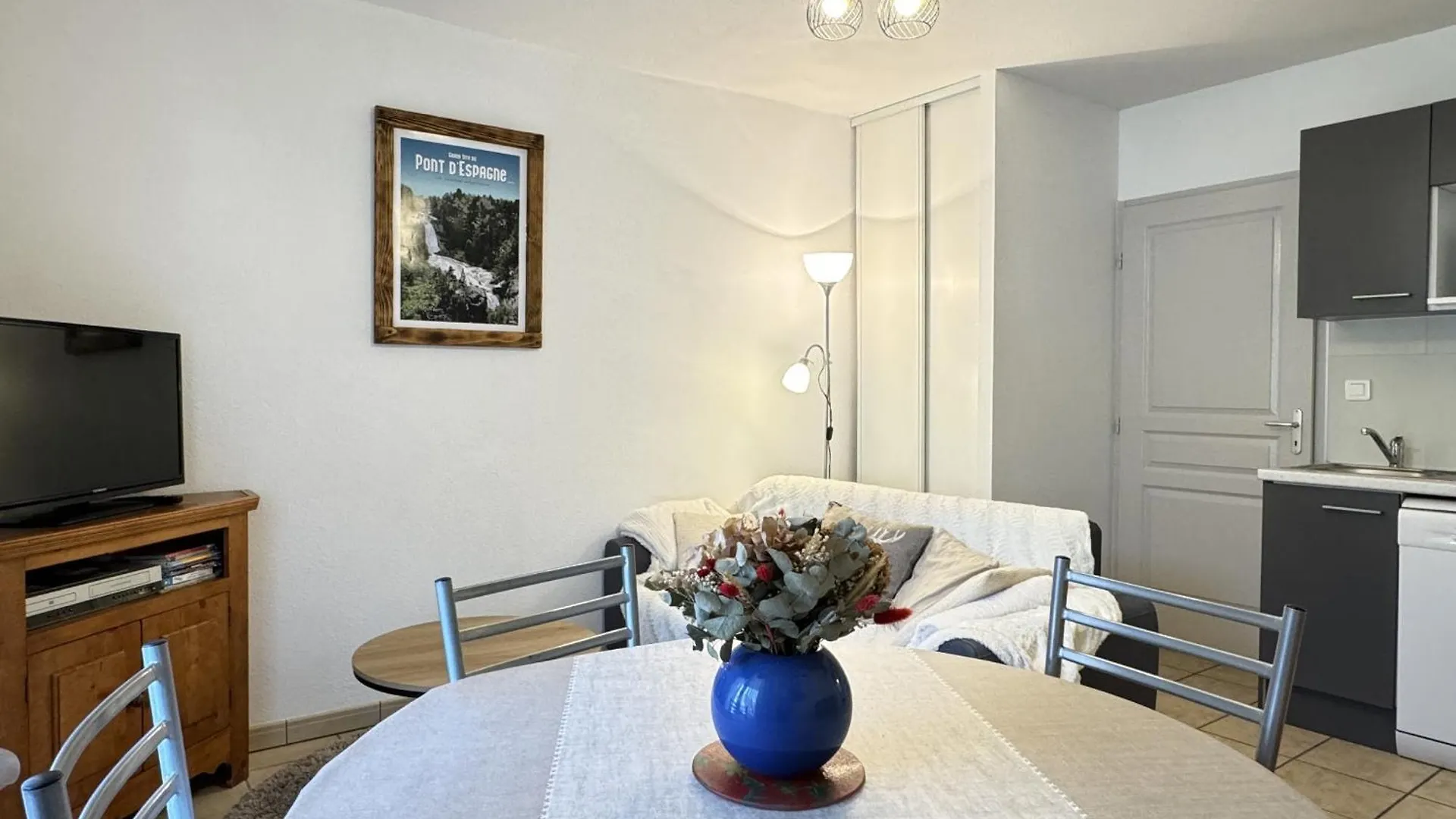 Appartement 2 Chambres Mezzanine 6P - Parking - Balcon - Vue Cauterets Apartment