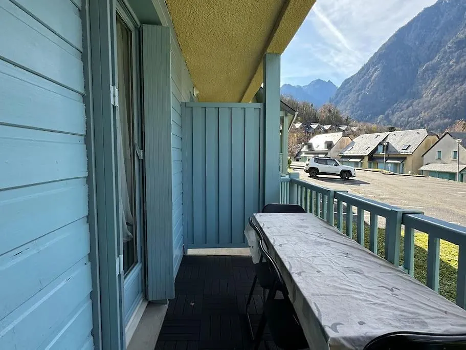 Apartment Appartement 2 Chambres Mezzanine 6P - Parking - Balcon - Vue Cauterets France