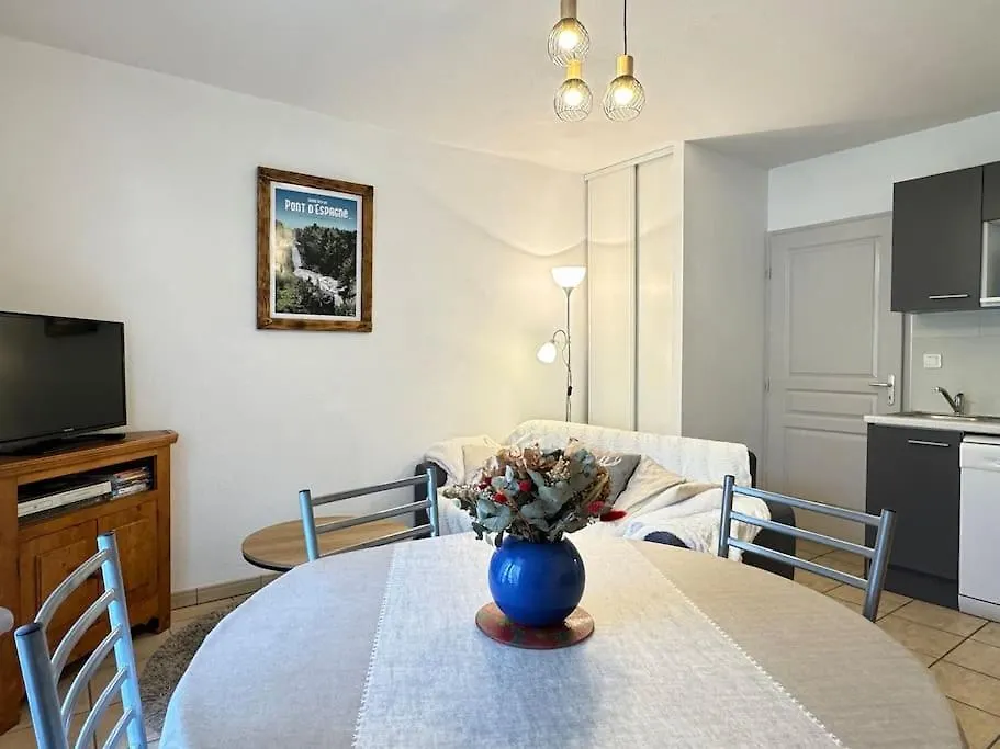 Appartement 2 Chambres Mezzanine 6P - Parking - Balcon - Vue Cauterets Apartment