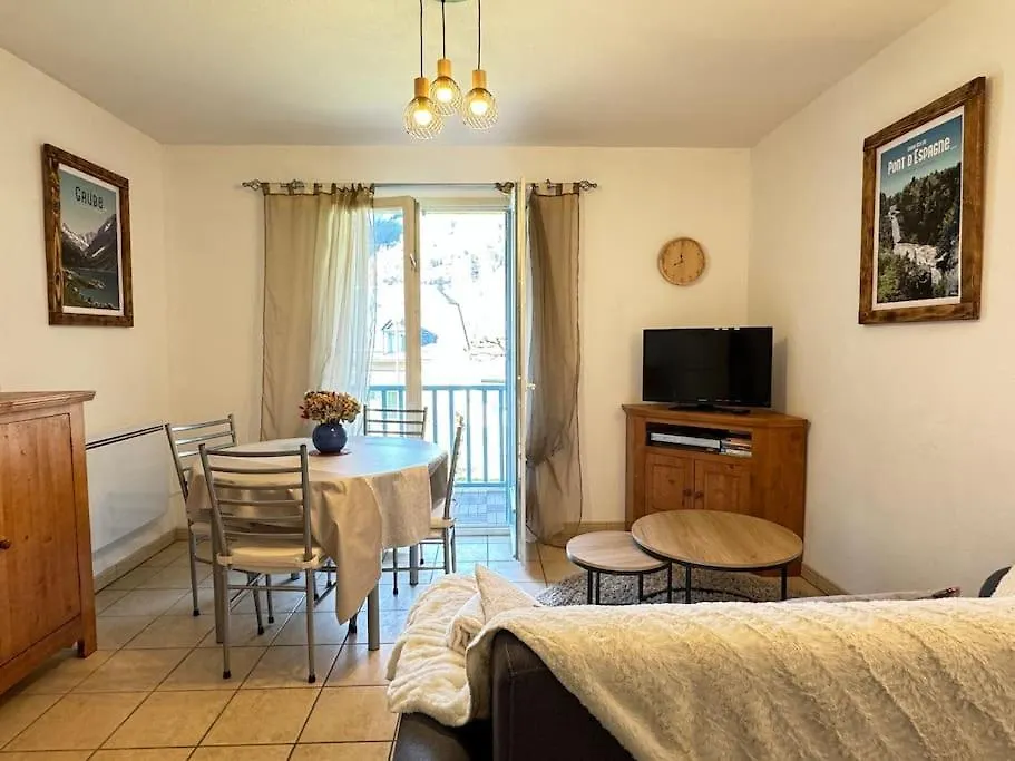 Appartement 2 Chambres Mezzanine 6P - Parking - Balcon - Vue Cauterets France